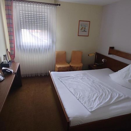 Hotel Loewen-Seckenheim Mannheim Dış mekan fotoğraf
