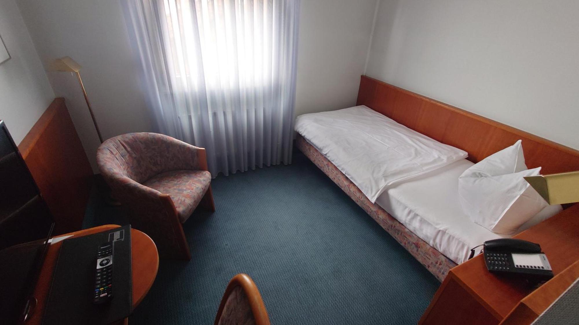 Hotel Loewen-Seckenheim Mannheim Dış mekan fotoğraf