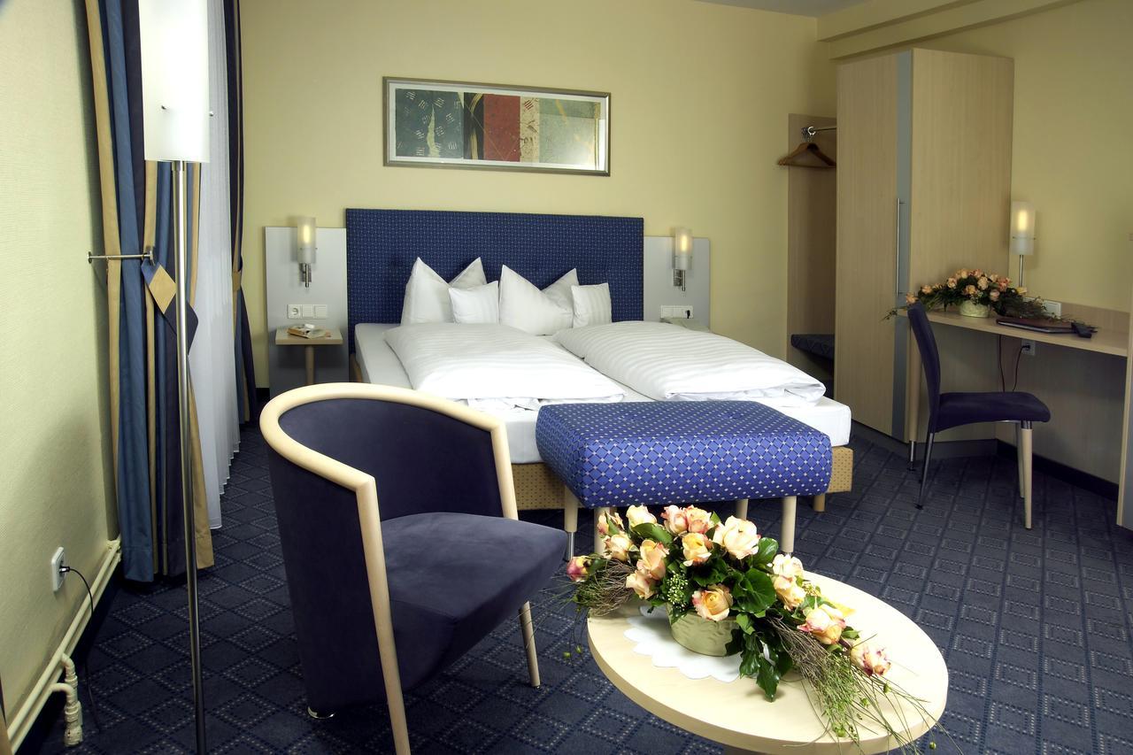 Hotel Loewen-Seckenheim Mannheim Dış mekan fotoğraf